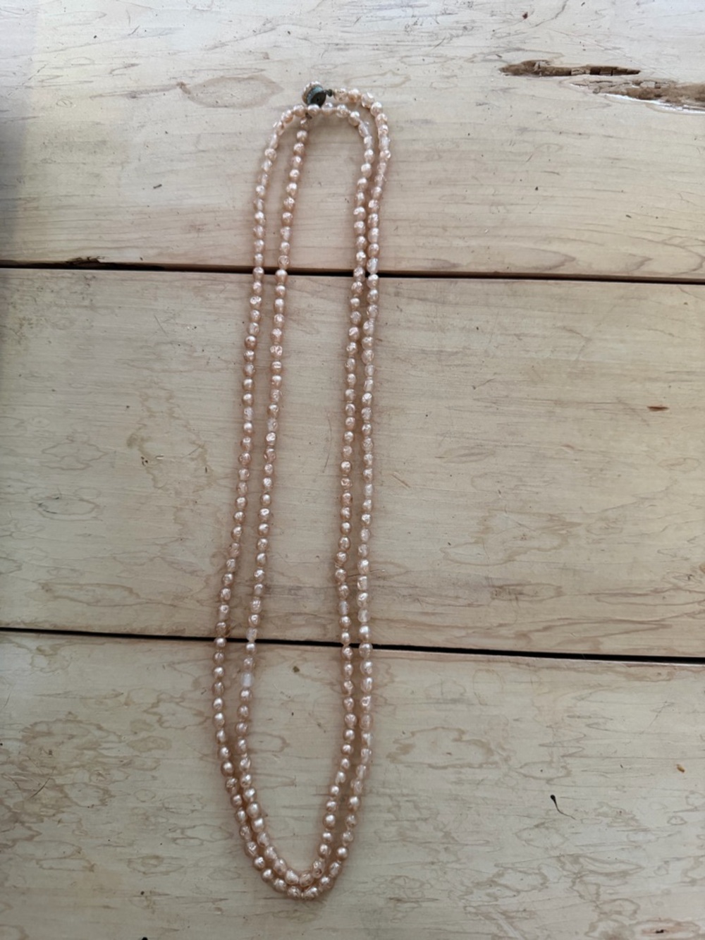 Vintage Elegant Pale Pink Pearl Bead Necklace - Women Jewelry - Picture 2 of 5